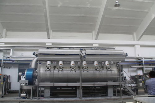 光影交織的工業(yè)詩篇 探秘印染廠氣流染色機(jī)的視覺魅力
